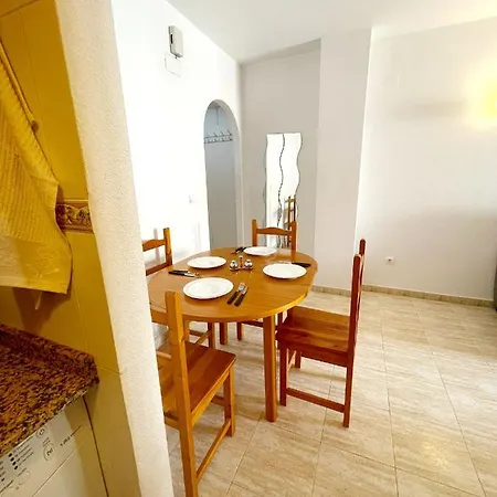 Apartamento Luminous T2 A La Playa Bydivas! Pool, & Parking Torrevieja