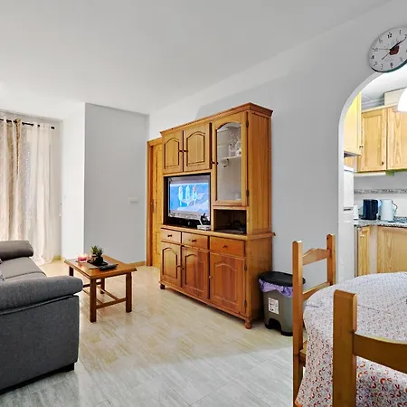 Apartamento Luminous T2 A La Playa Bydivas! Pool, & Parking Torrevieja