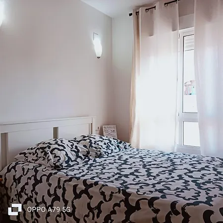 Apartamento Luminous T2 A La Playa Bydivas! Pool, & Parking Torrevieja