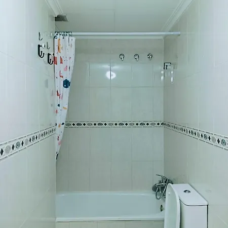 Apartamento Luminous T2 A La Playa Bydivas! Pool, & Parking