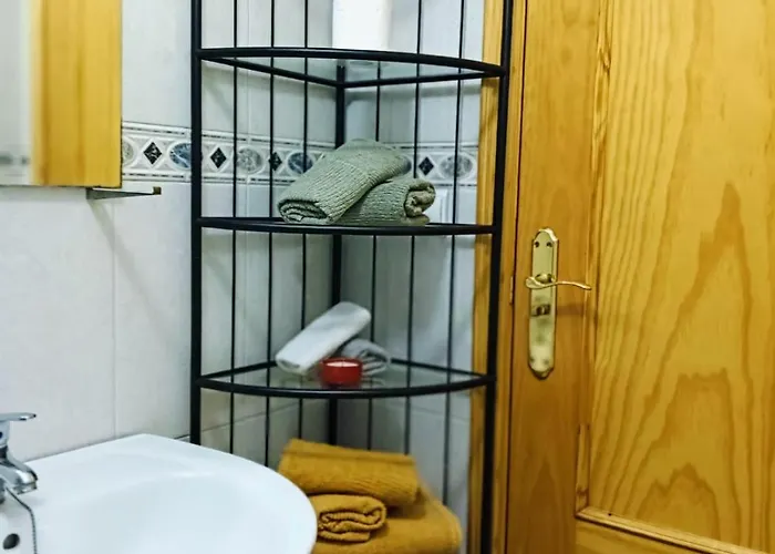 Luminous T2 A La Playa Bydivas! Pool, & Parking Appartement